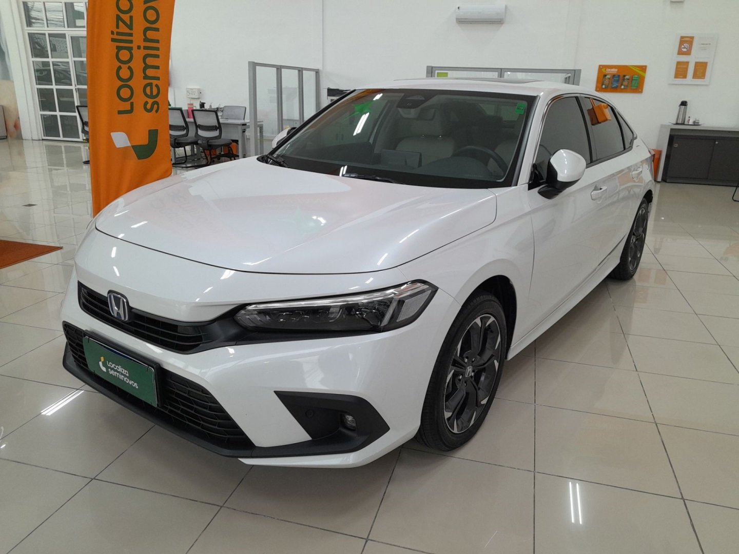 Honda Civic Sed.Touring 2.0 16V Aut. (Híbrido) na cor Branco no Gravataí / RS - 928567