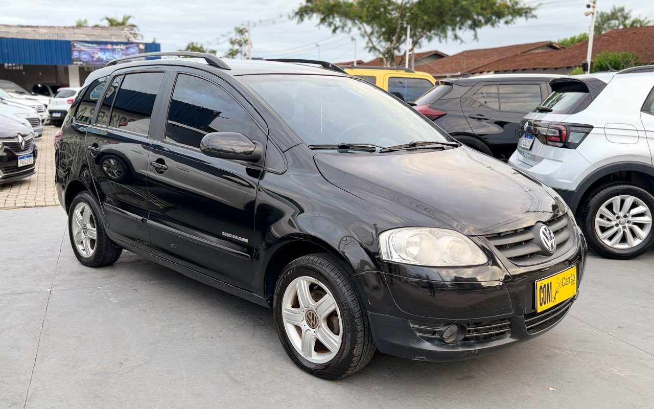 Volkswagen SpaceFox COMFORTLINE 1.6 Mi T.Flex 8V 5p na cor Preto em Joinville / SC - 929696