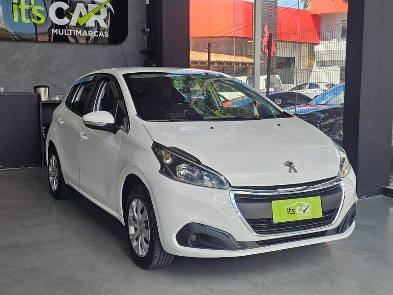 Peugeot 208 Active 1.2 Flex 12V 5p Mec. na cor Branco em Curitiba / PR - 929842