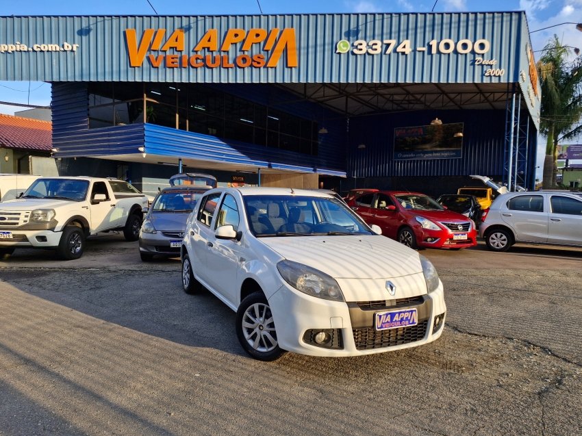 Renault Sandero Expression Hi-Flex 1.0 16V 5p na cor Branco em Curitiba / PR - 929898