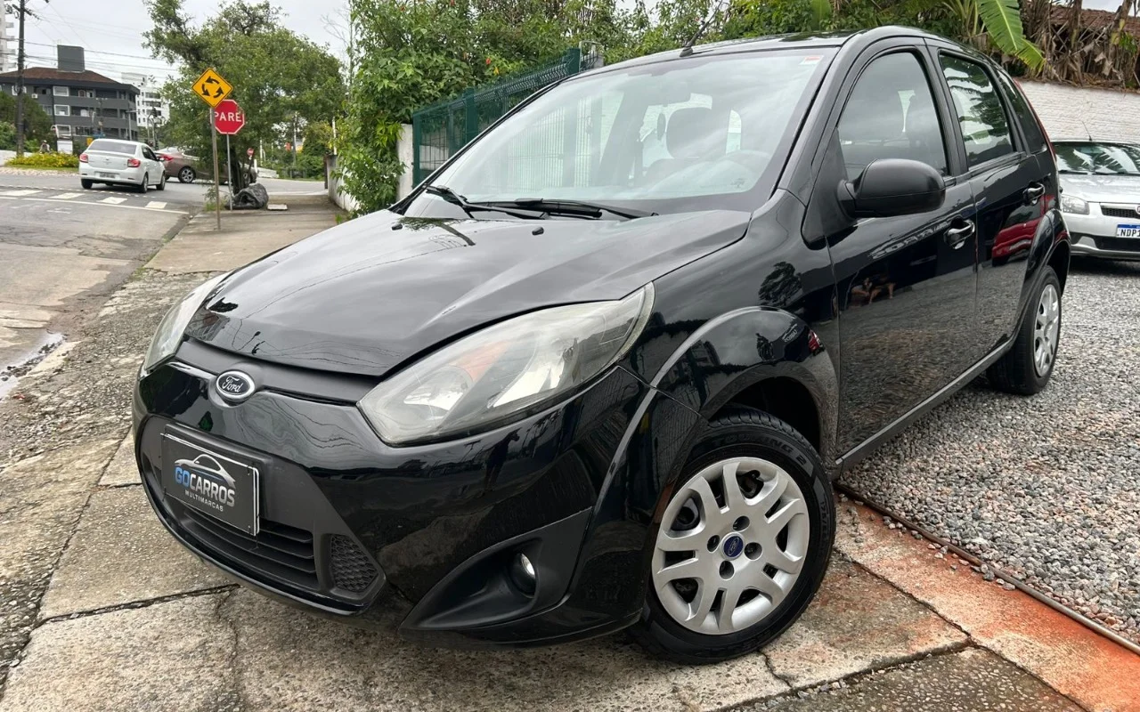 Ford Fiesta 1.0 8V Flex/Class 1.0 8V Flex 5p na cor Preto em Joinville / SC - 929921