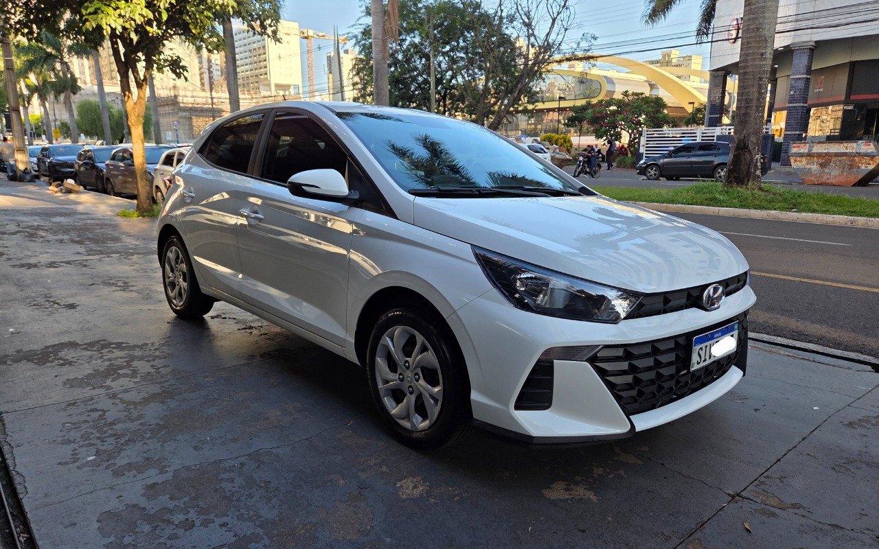 Hyundai HB20 Comfort Plus 1.0 Flex 12V Mec. na cor Branco em Maringá / PR - 929969