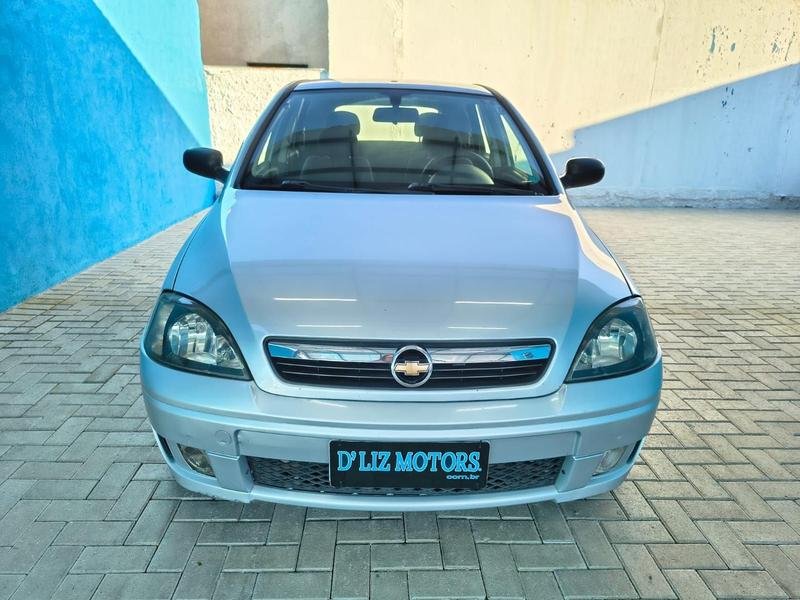 Chevrolet Corsa Hat. Maxx 1.0/ 1.0 FlexPower 8V 5p na cor Prata em Curitiba / PR - 930397