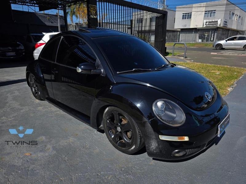 Volkswagen New Beetle 2.0 Mi Mec./Aut. na cor Preto em Curitiba / PR - 930652