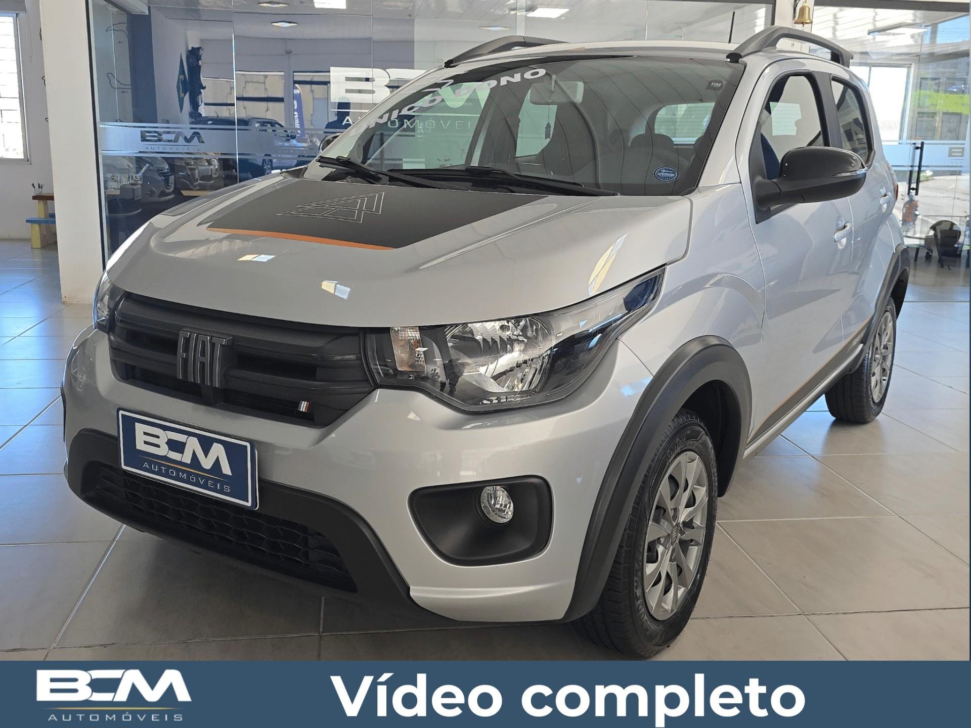 Fiat Mobi TREKKING 1.0 Flex 5p. na cor Prata em São José / SC - 930742