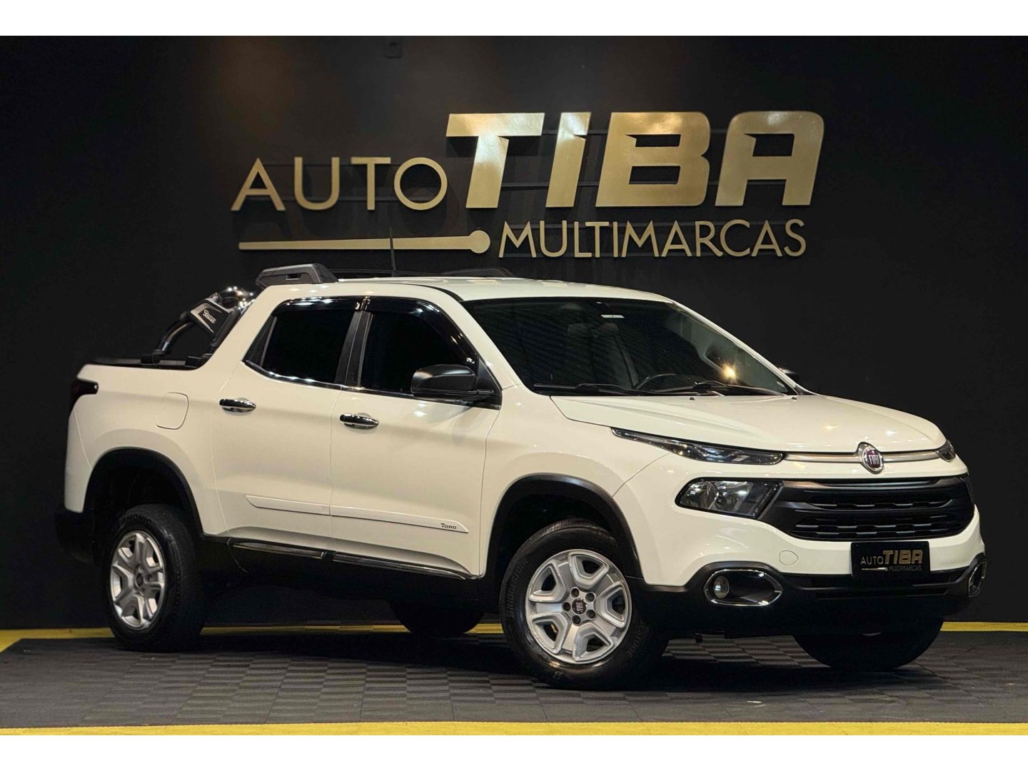 Fiat Toro Endurance 1.8 16V Flex Aut. na cor Branco em Joinville / SC - 931459