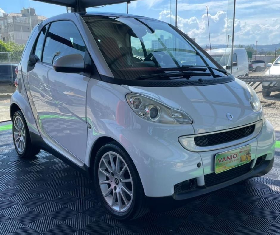 smart fortwo passion coupé 1.0 62kw na cor Branco em Criciúma / SC - 934494