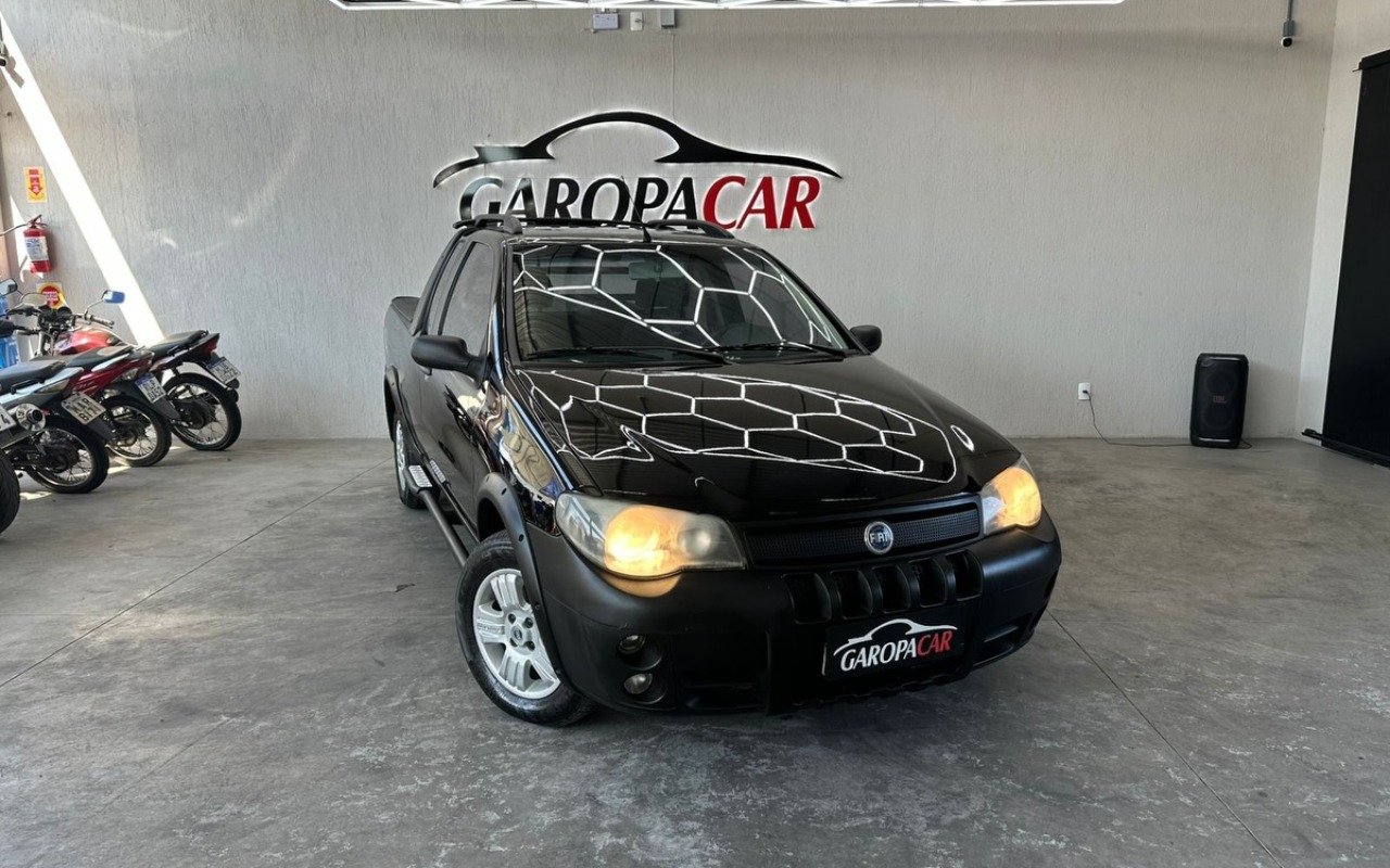 Fiat Strada Adv/Adv TRYON 1.8 mpi Flex 8V CE na cor Preto em Garopaba / SC - 934522