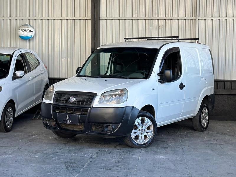 Fiat Doblo Cargo 1.8 mpi Fire Flex 8V/16V 4p na cor Branco em São José dos Pinhais / PR - 934671