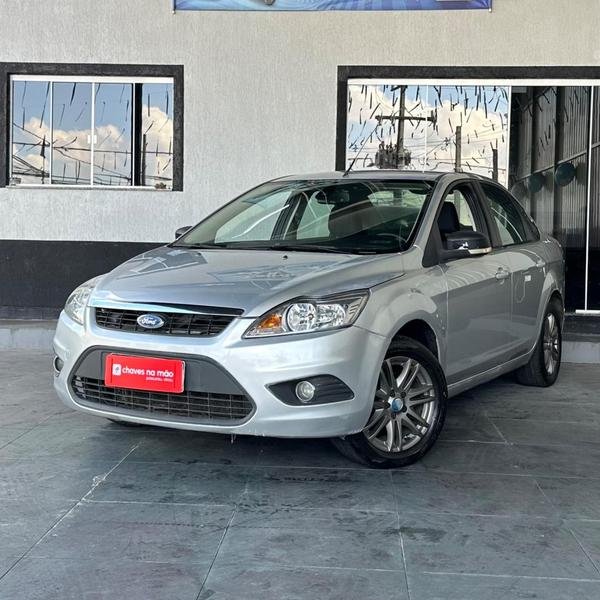 Ford Focus 1.6 S/SE/SE Plus Flex 8V/16V 5p na cor Prata em São José dos Pinhais / PR - 934687