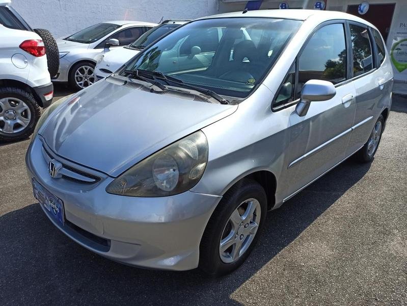 Honda Fit LX 1.4/ 1.4 Flex 8V/16V 5p Mec. na cor Prata em Curitiba / PR - 935219