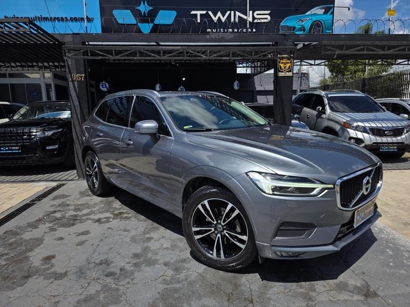 Volvo XC60 T-5 MOMENTUM 2.0 254cv AWD 5p na cor Cinza em Curitiba / PR - 935395