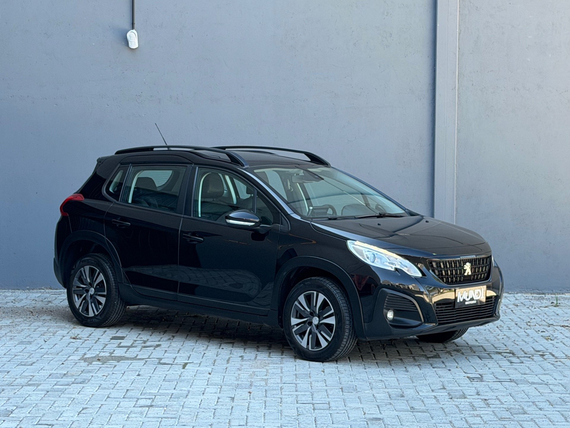 Peugeot 2008 Griffe 1.6 Flex 16V 5p Aut. na cor Preto em Curitiba / PR - 936867