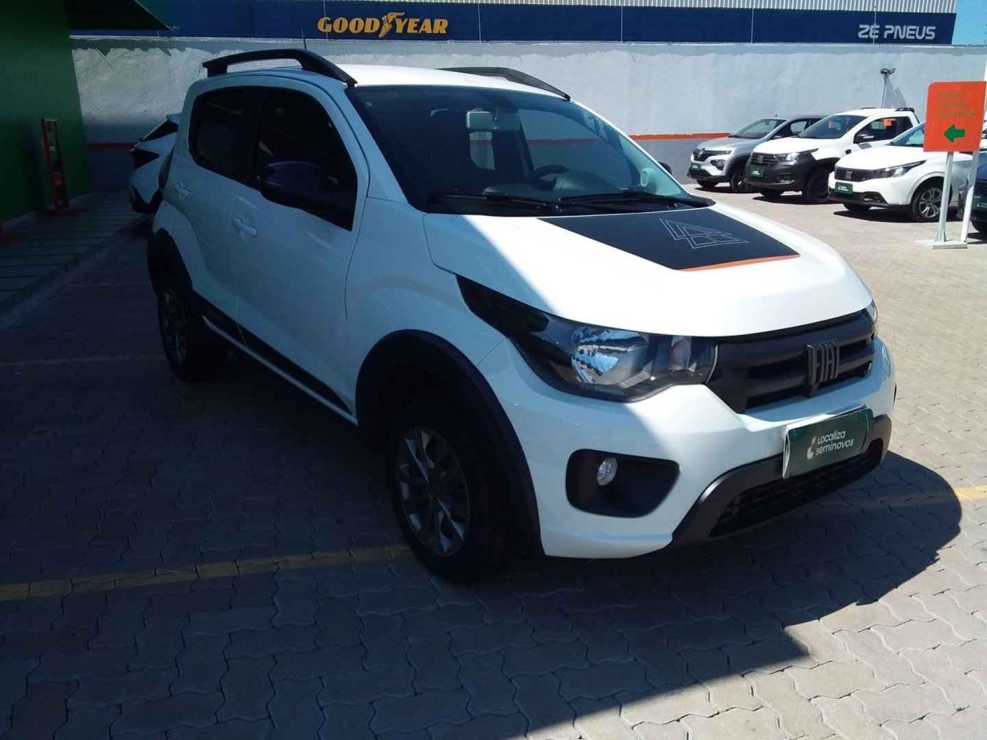 Fiat Mobi TREKKING 1.0 Flex 5p. na cor Branco em Chapecó / SC - 936874