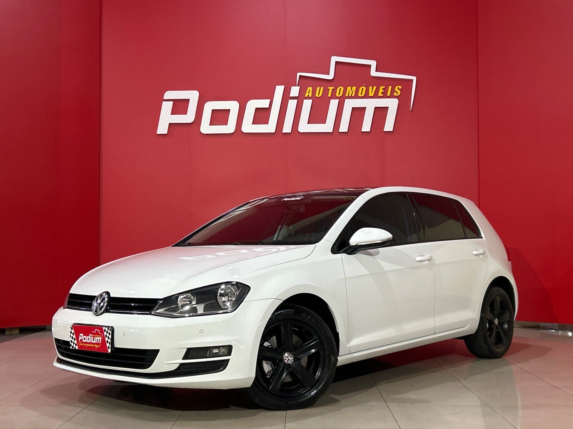 Volkswagen Golf Comfortline 1.4 TSI 140cv Mec. na cor Branco em Ponta Grossa / PR - 937275