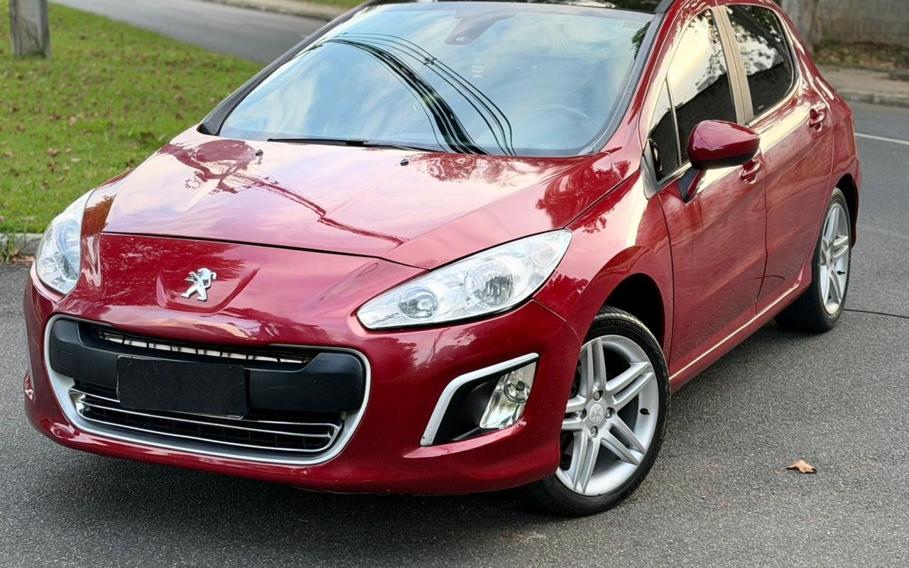 Peugeot 308 Active 1.6 Flex 16V 5p mec. na cor Vermelho em Pinhais / PR - 937623