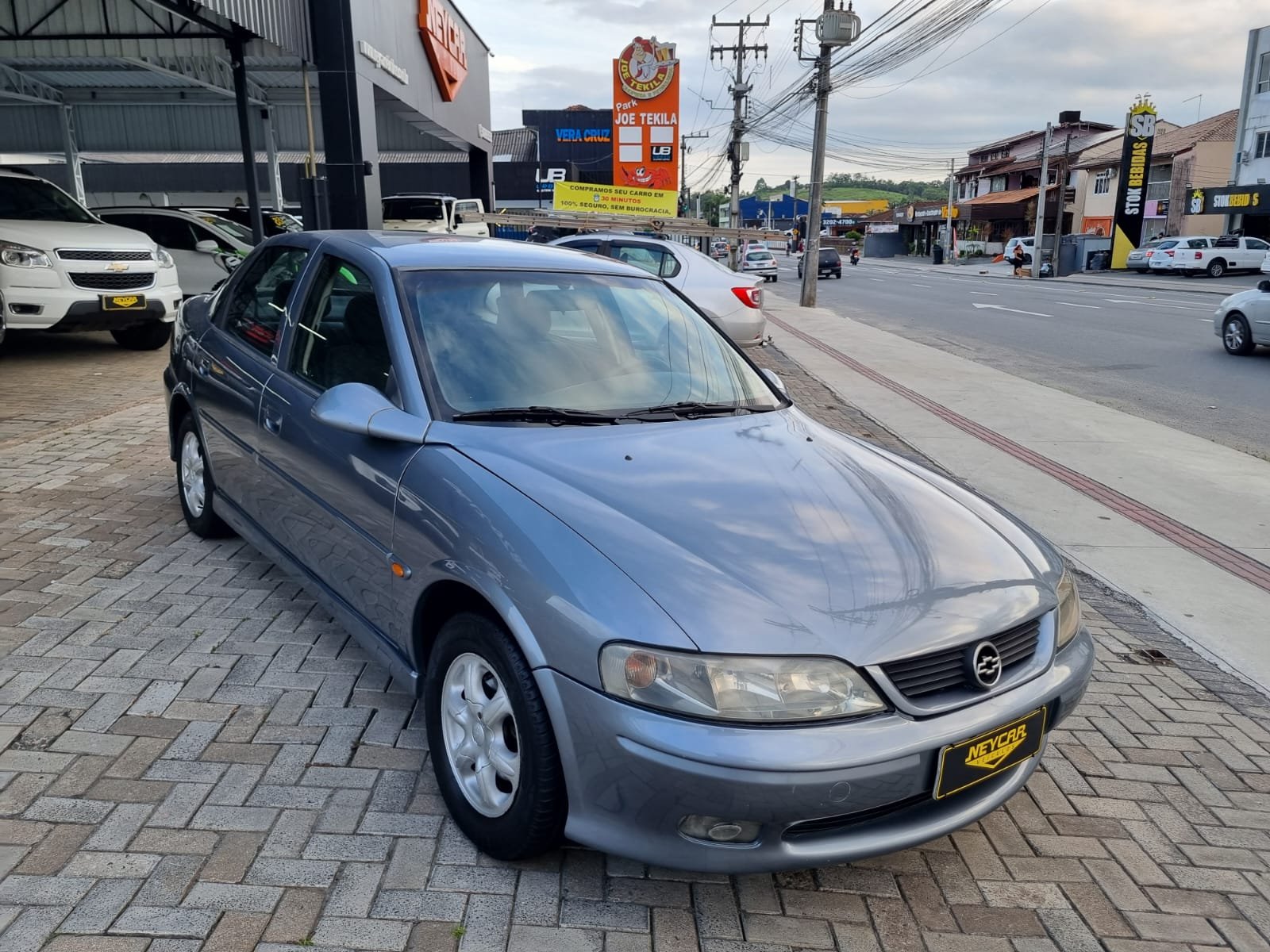 Chevrolet Vectra GL 2.2 MPFI Milenium na cor Cinza em Joinville / SC - 938422