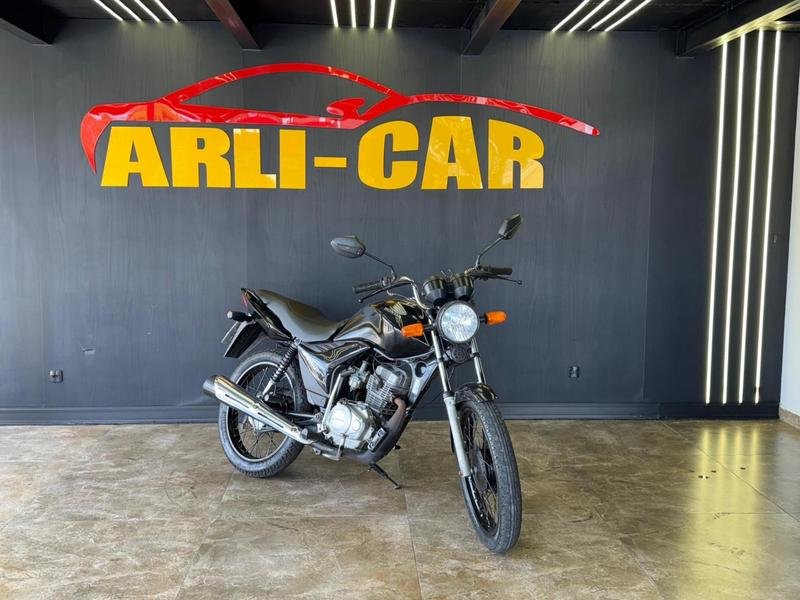 Honda CG 125 FAN / FAN KS / 125 i FAN  na cor Preto em Curitiba / PR - 938867