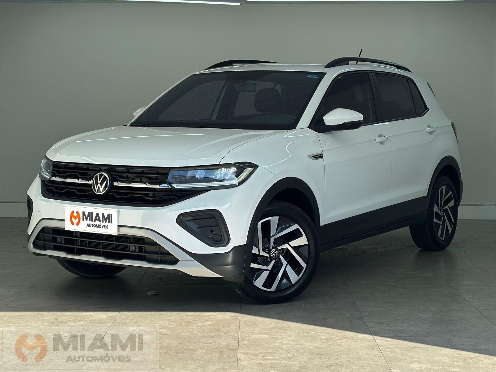 Volkswagen T-Cross Comfor. 200 TSI 1.0 Flex 5p Aut. na cor Branco em Brusque / SC - 939112