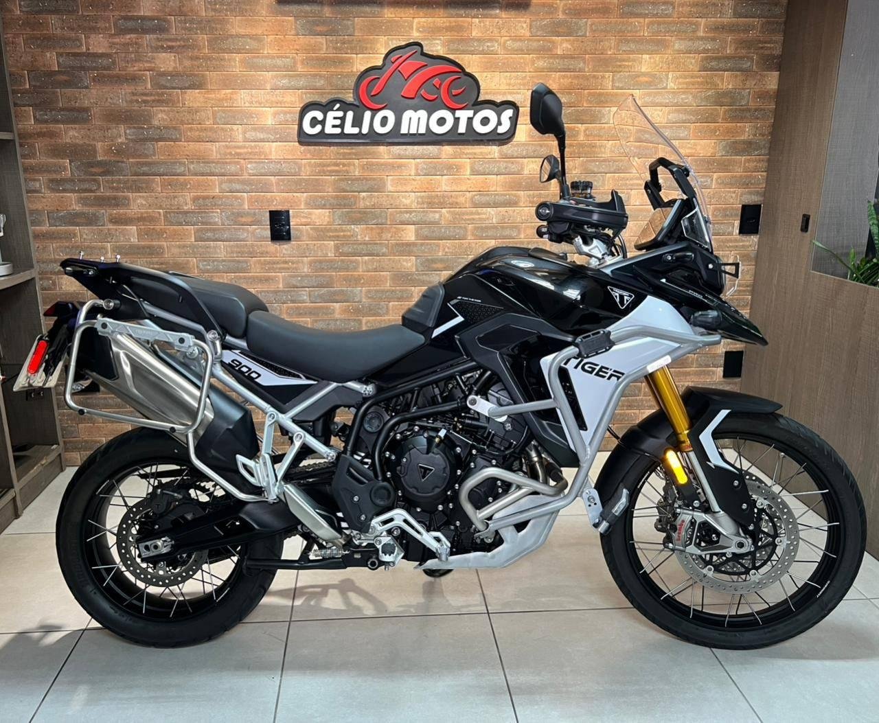TRIUMPH TIGER 900 RALLY PRO  na cor Preto em Palhoça / SC - 939266