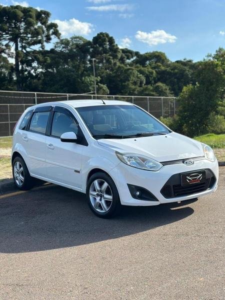 Ford Fiesta 1.6 8V Flex/Class 1.6 8V Flex 5p na cor Branco em Curitiba / PR - 939320