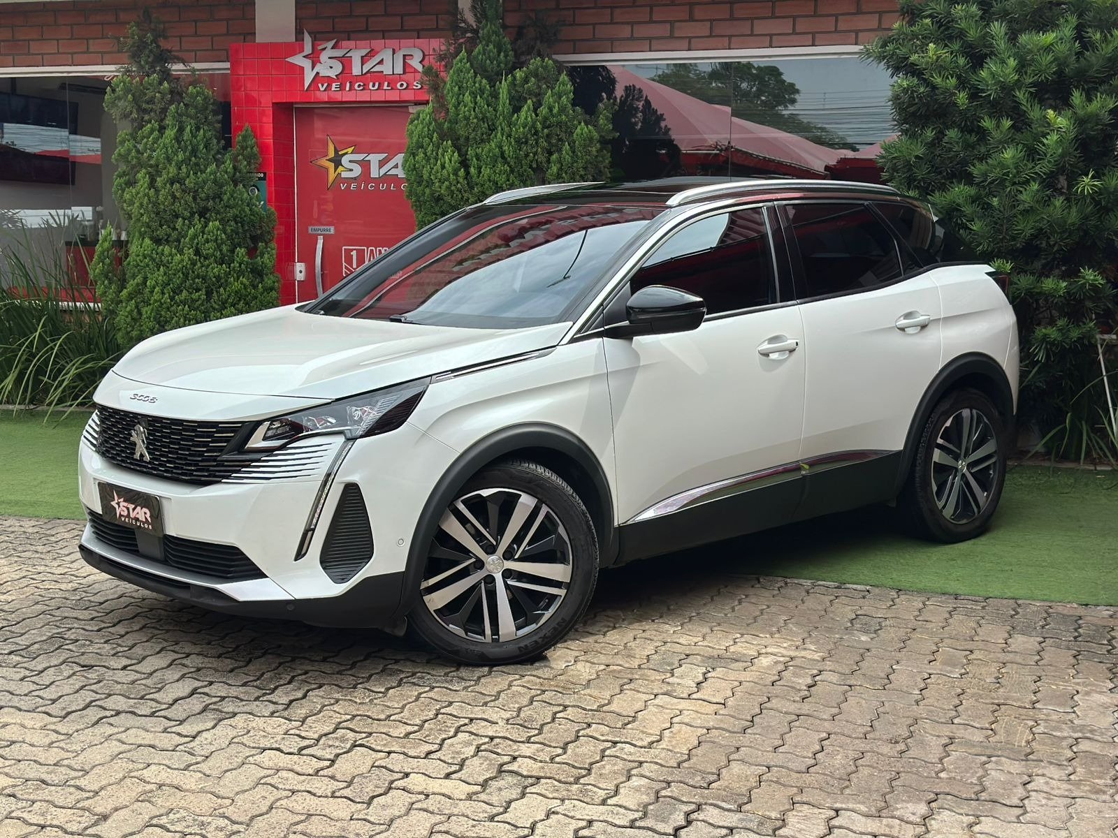 Peugeot 3008 Griffe 1.6 Turbo 16V 5p Aut. na cor Branco no Canoas / RS - 939529