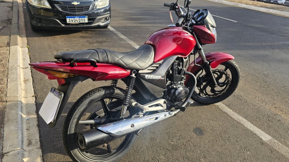Honda CG 150 TITAN-EX MIX/FLEX  na cor Vermelho em Ponta Grossa / PR - 939765