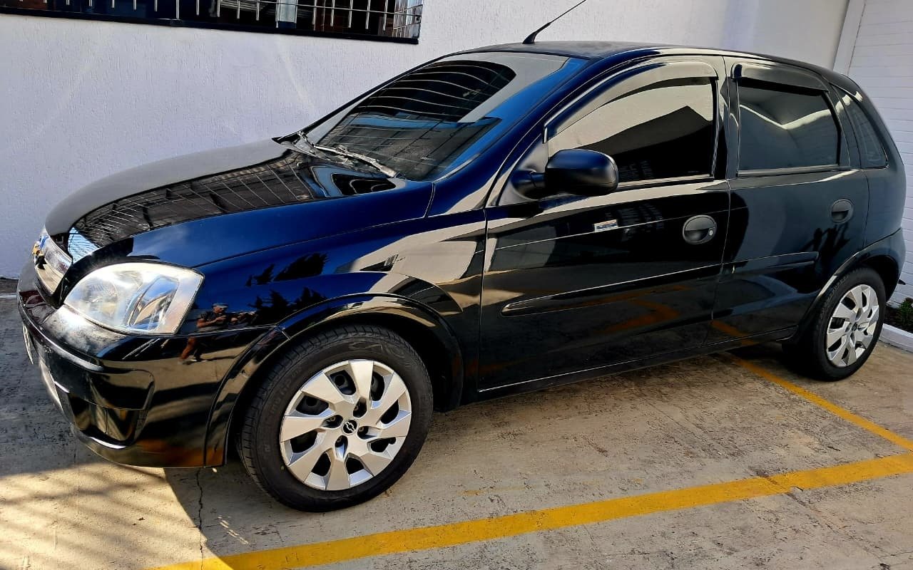 Chevrolet Corsa Hat. Maxx 1.4 8V ECONOFLEX 5p na cor Preto em Curitiba / PR - 940053
