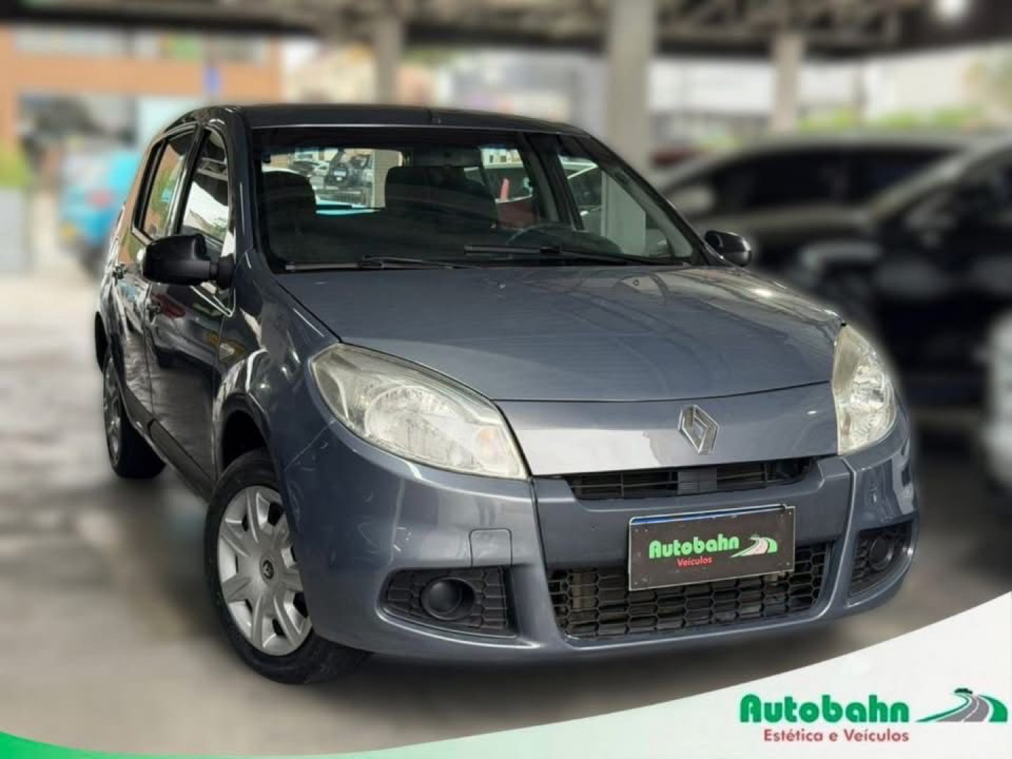 Renault Sandero Expression Flex 1.6 16V 5p na cor Cinza em Joinville / SC - 940225