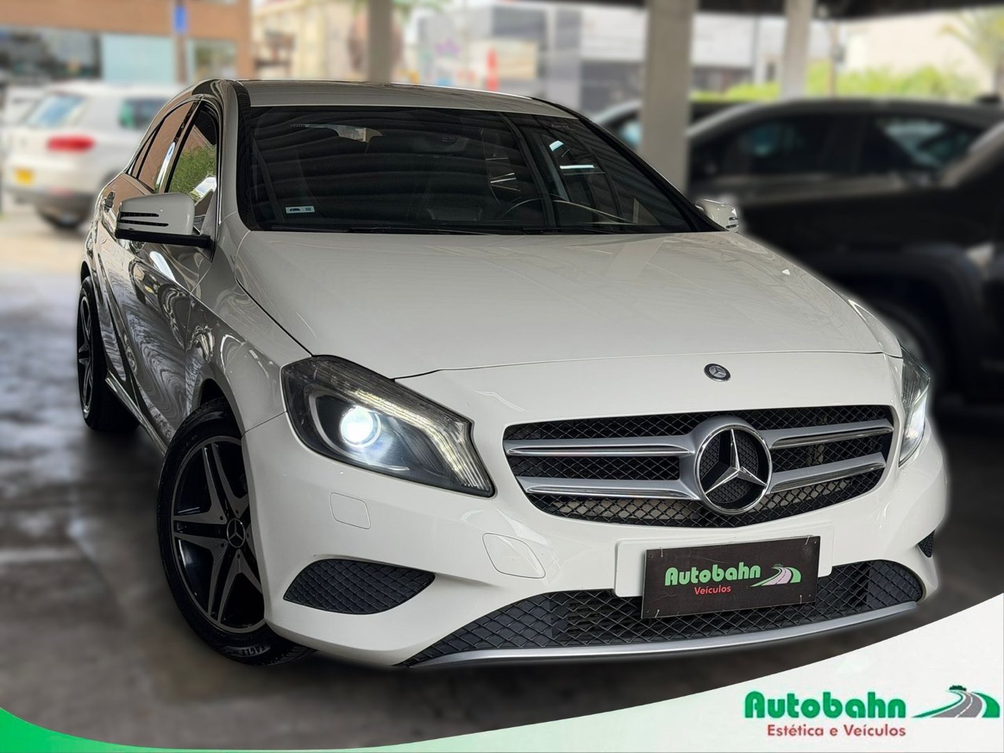 Mercedes-Benz A-200 Urban 1.6 TB 16V 156cv Aut. na cor Branco em Joinville / SC - 940230