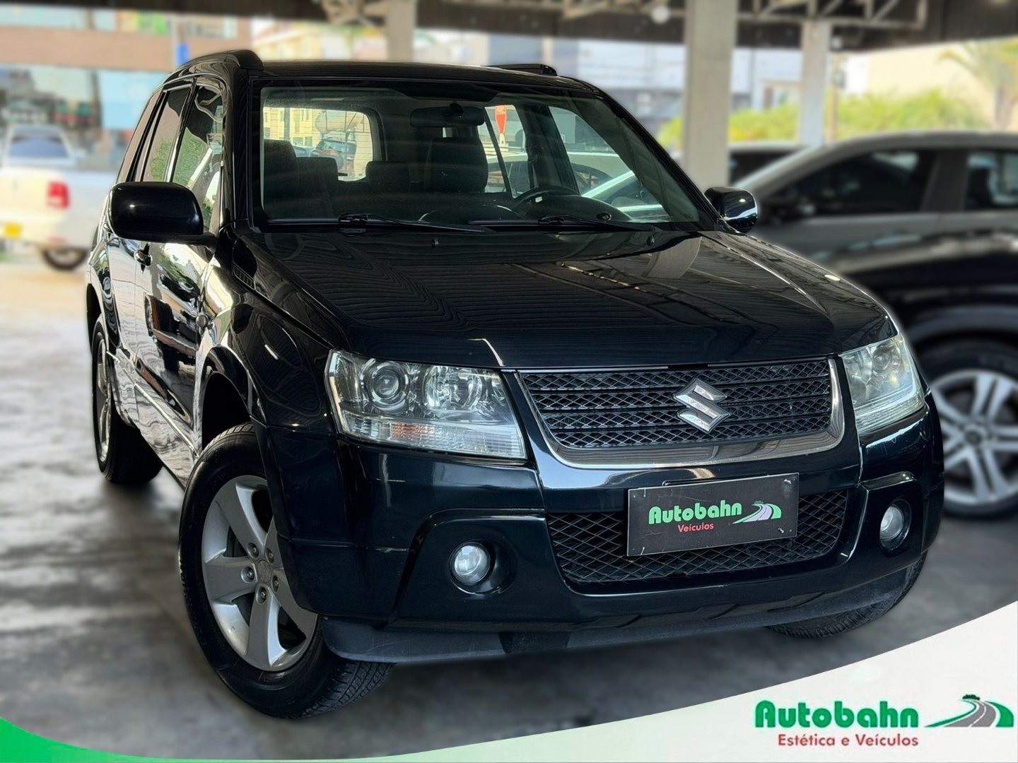 Suzuki Grand Vitara 2.0 16V 4x2/4x4 5p Aut. na cor Preto em Joinville / SC - 940284