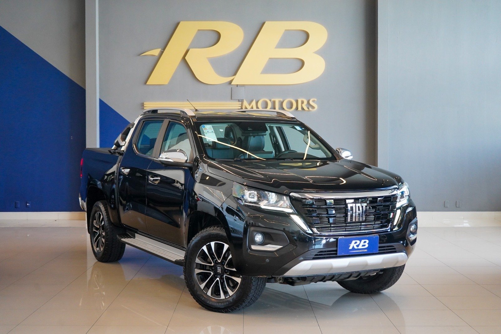 Fiat Titano Ranch 2.2 16V 4x4 TB Diesel Aut. na cor Preto em Itajaí / SC - 940870