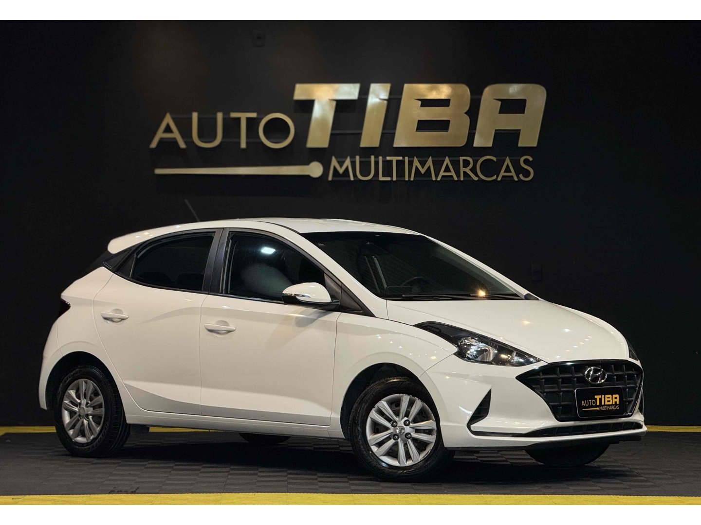 Hyundai HB20 Evolution 1.0 Flex 12V Mec. na cor Branco em Joinville / SC - 940920