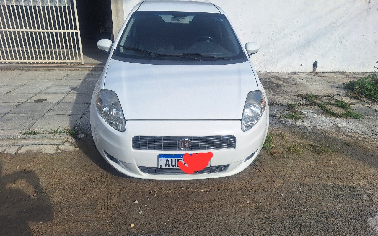 Fiat Punto ESSENCE 1.8 Flex 16V 5p na cor Branco em Matinhos / PR - 941214