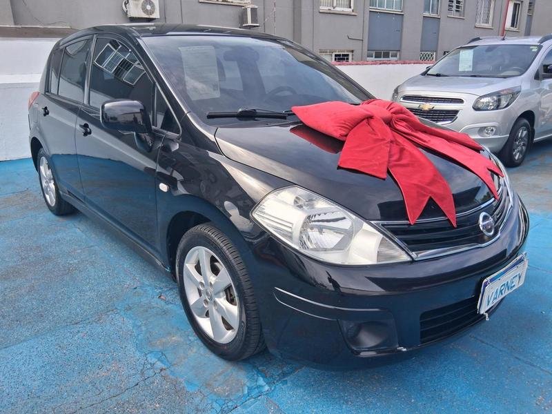 Nissan TIIDA S 1.8/1.8 Flex 16V Mec. na cor Preto no Porto Alegre / RS - 941406