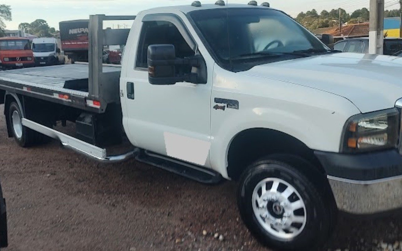 Ford F-4000 TURBO CUMMINS 4x4 2p (diesel) na cor Branco em Campo Largo / PR - 941600