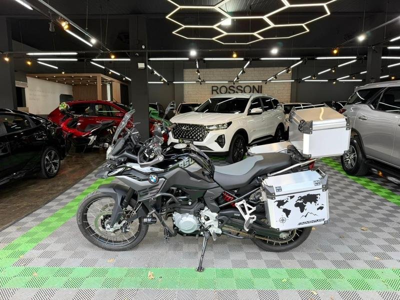 BMW F 850 GS Adventure Premium  na cor Preto em Londrina / PR - 941652