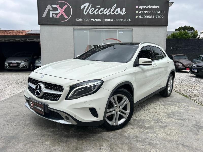 Mercedes-Benz GLA 200 Enduro 1.6 TB 16V Flex Aut. na cor Branco em Curitiba / PR - 941752