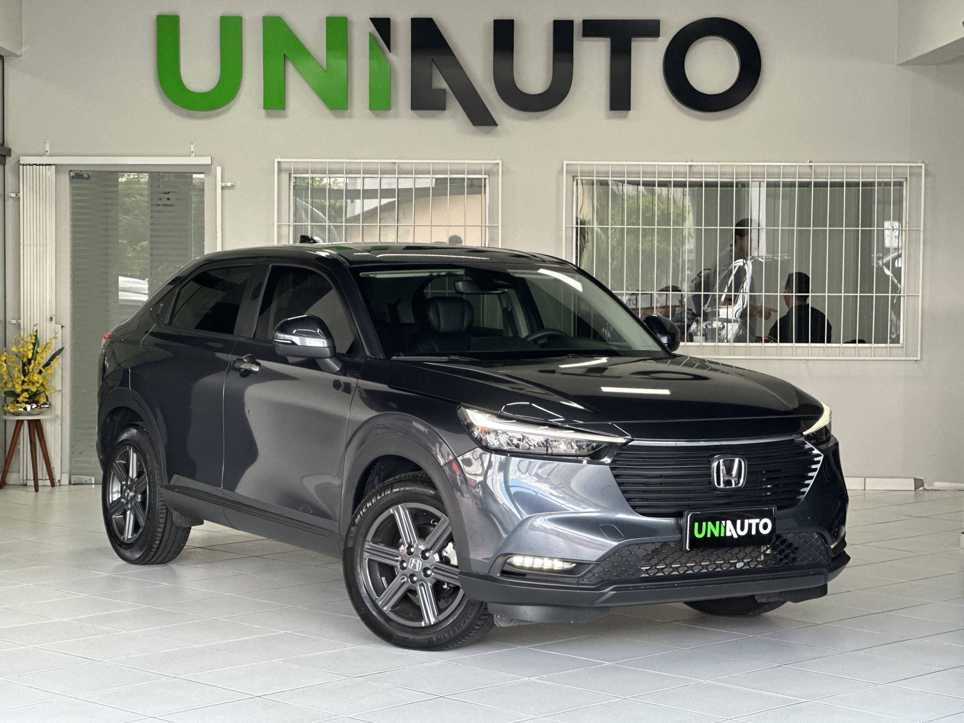 Honda HR-V EXL 1.5 Flex Sensing 16V 5p Aut. na cor Cinza em Joinville / SC - 942015