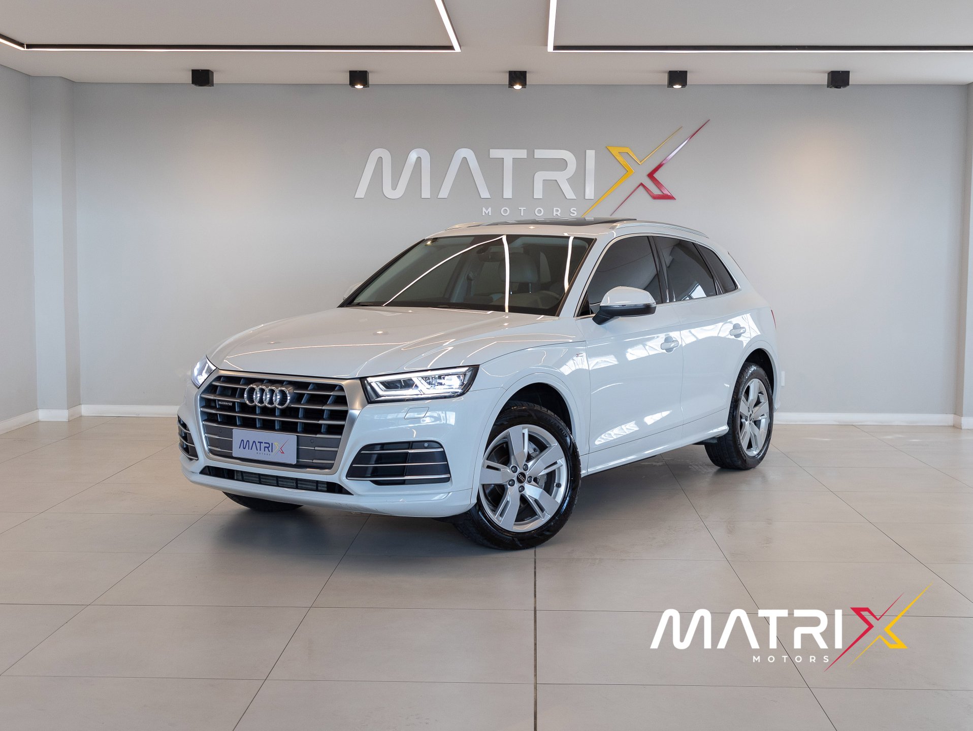 Audi Q5 Prestige Plus 2.0 TFSI Quat. S tronic na cor Branco em São José / SC - 943352