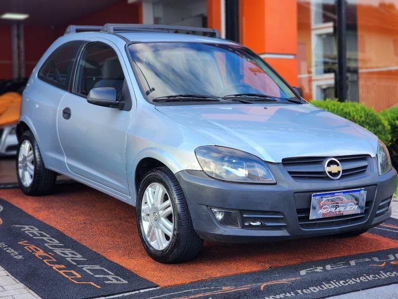 Chevrolet Celta Life 1.0 MPFI VHC 8V 3p na cor Prata em Curitiba / PR - 943482