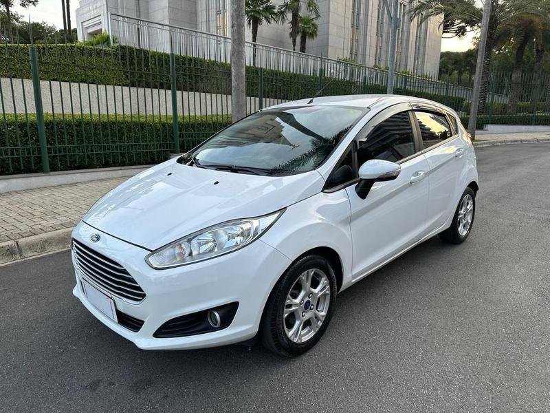 Ford Fiesta SE 1.6 16V Flex 5p na cor Branco em Curitiba / PR - 943811