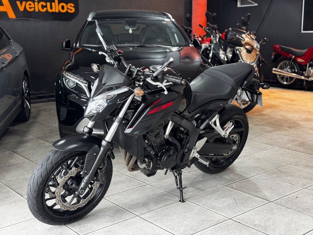 Honda CB 650F  na cor Preto em São José / SC - 943833