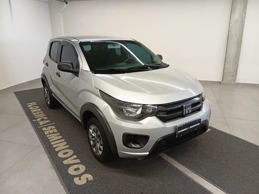 Fiat Mobi LIKE 1.0 Fire Flex 5p. na cor Prata em Curitiba / PR - 944127