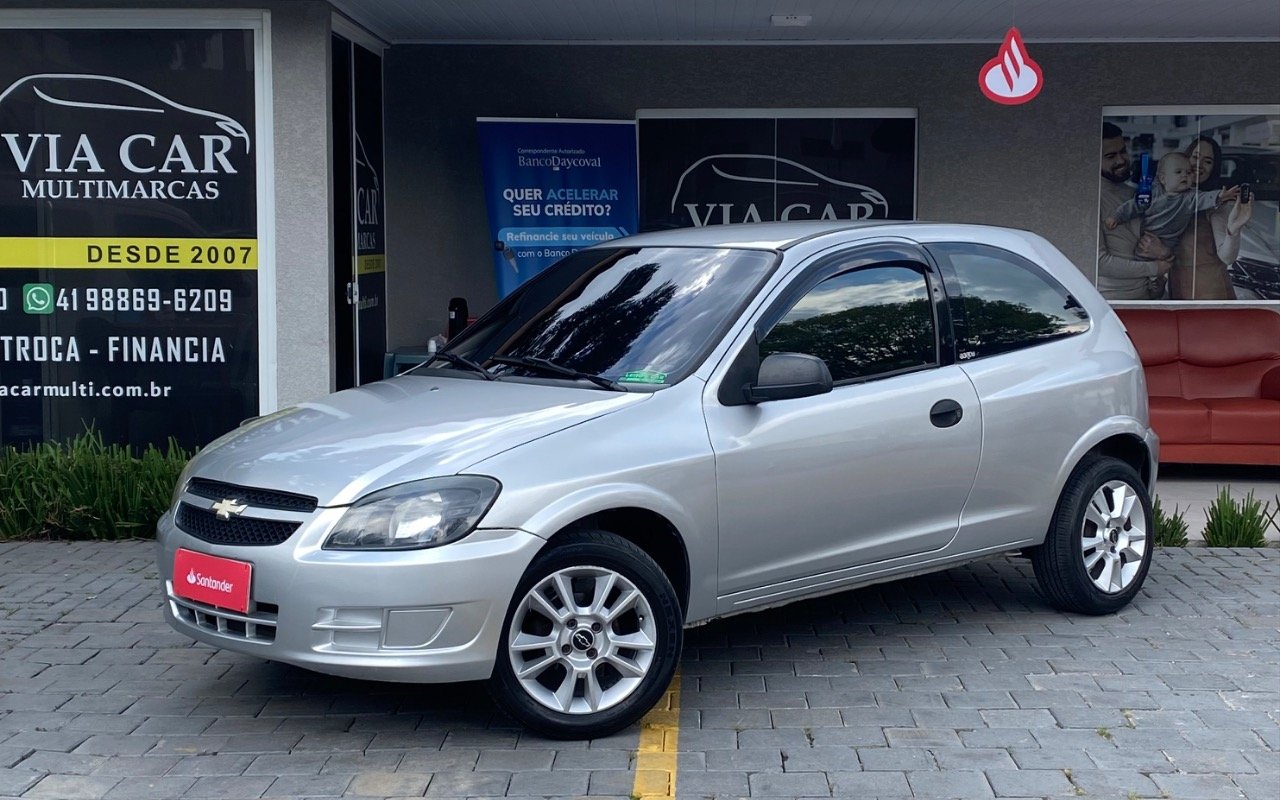 Chevrolet Celta Life/ LS 1.0 MPFI 8V FlexPower 3p na cor Prata em São José dos Pinhais / PR - 944150