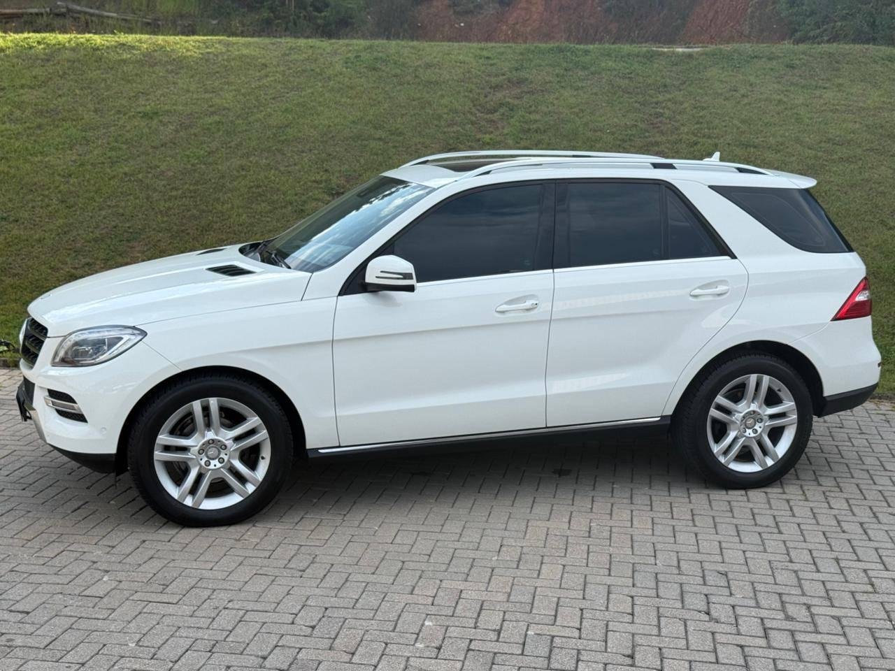 Mercedes-Benz ML-350 3.0 V6 4x4 Diesel na cor Branco em Brusque / SC - 944318