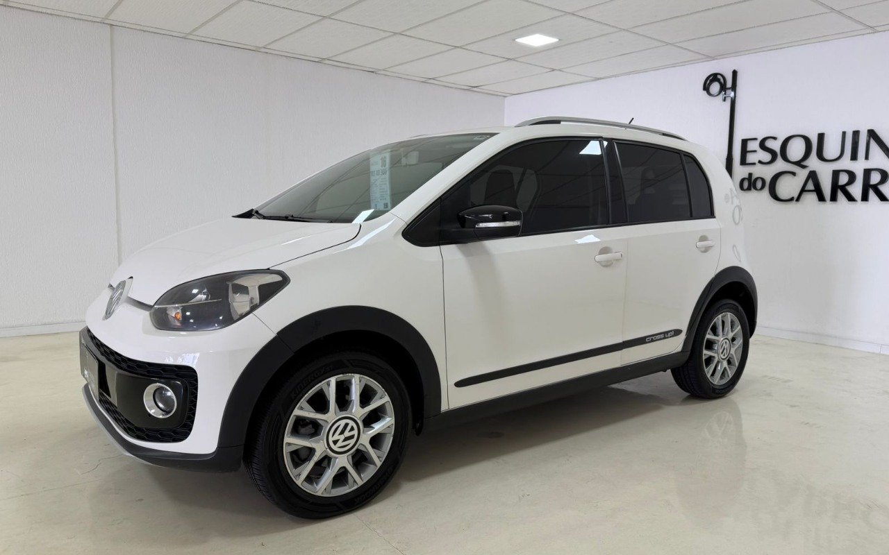 Volkswagen Up! cross 1.0 TSI Total Flex 12V 5p na cor Branco no Porto Alegre / RS - 944331