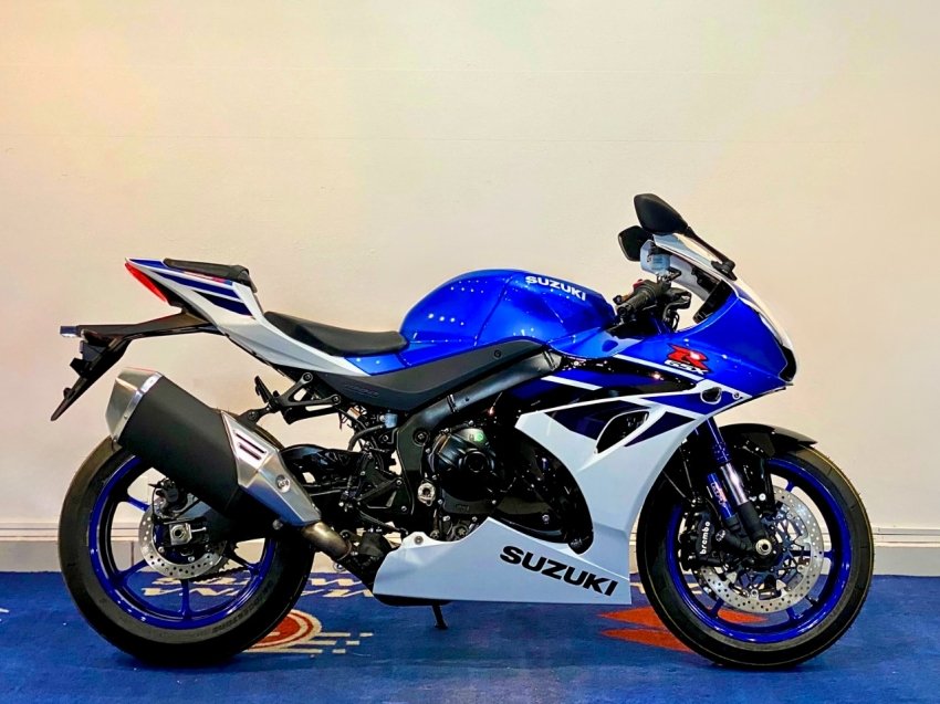Suzuki GSX-R 1000 R  na cor Azul em Curitiba / PR - 944641