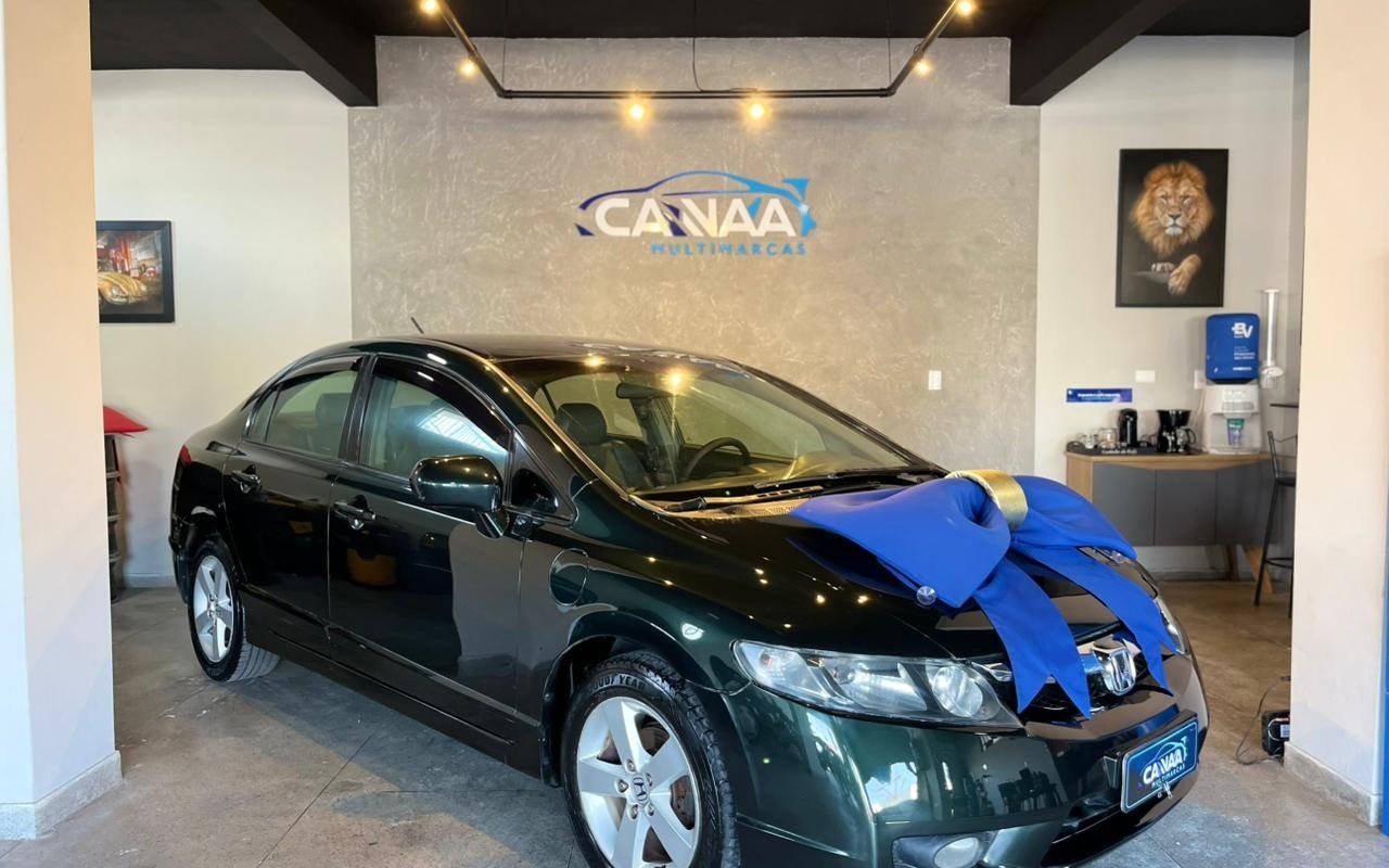 Honda Civic Sedan LXS 1.8/1.8 Flex 16V Mec. 4p na cor Verde em Joinville / SC - 944666