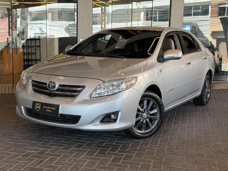 Toyota Corolla ALTIS/A.Premiu. 2.0 Flex 16V Aut na cor Prata em São José dos Pinhais / PR - 944681